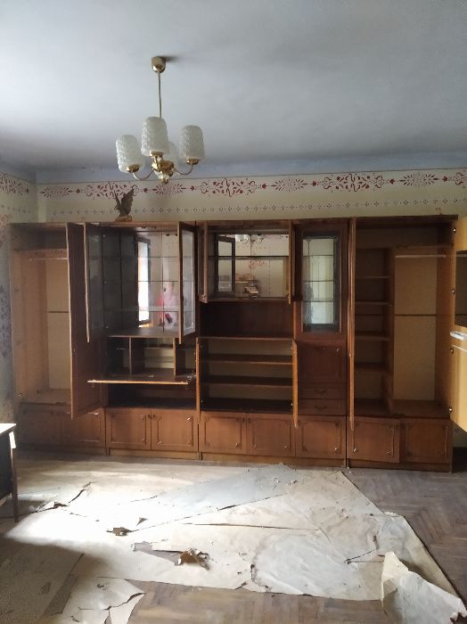 Продаж житлового будинку