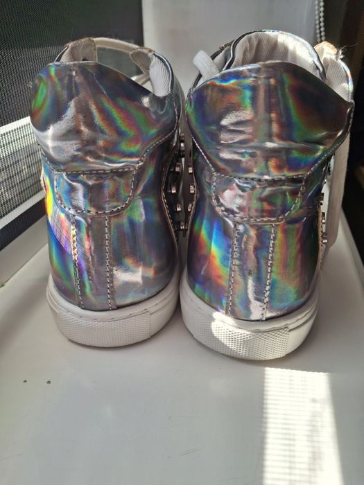 Кеди голографічні