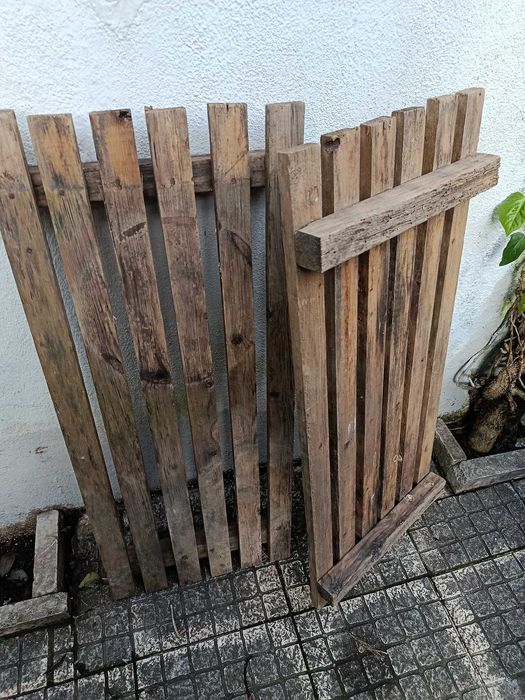 Estrados de madeira retangulares para plantas