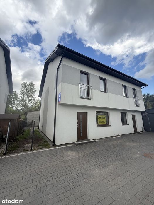 Sprzedam segment w Słupnie o pow 101 m² + poddasze 49 m² z ogródkiem
