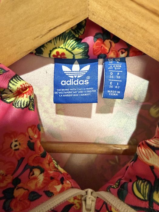 Adidas жіноча олімпійка XS-S (підійде на дитину)
