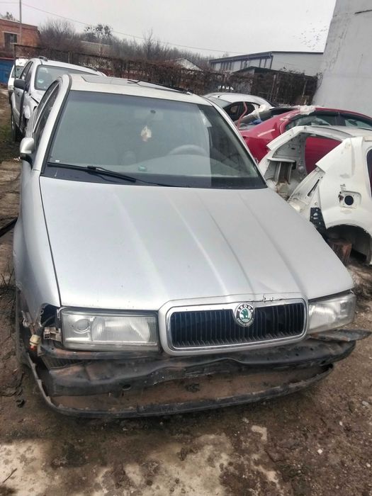 розбираю шкода октавія