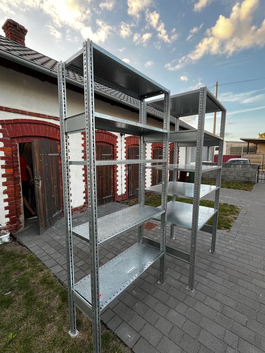 Regały magazynowe metalowe/ przemysłowe - solidne i profesjonalne