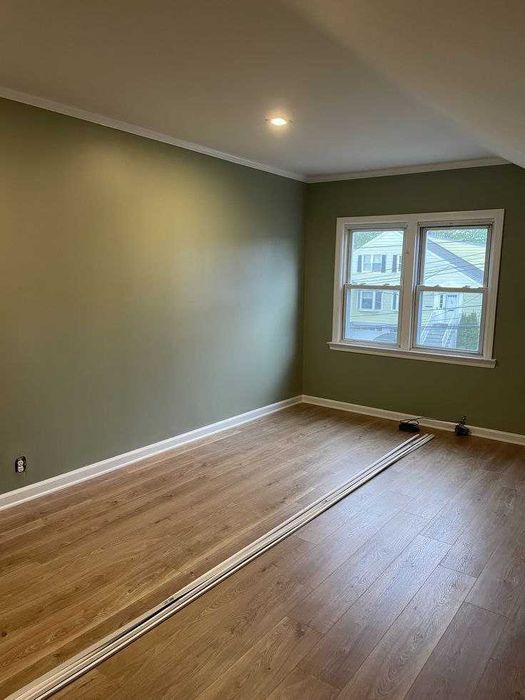 Подготовка стен, штукатурка, покраска, поклейка обоев. Малярні роботи