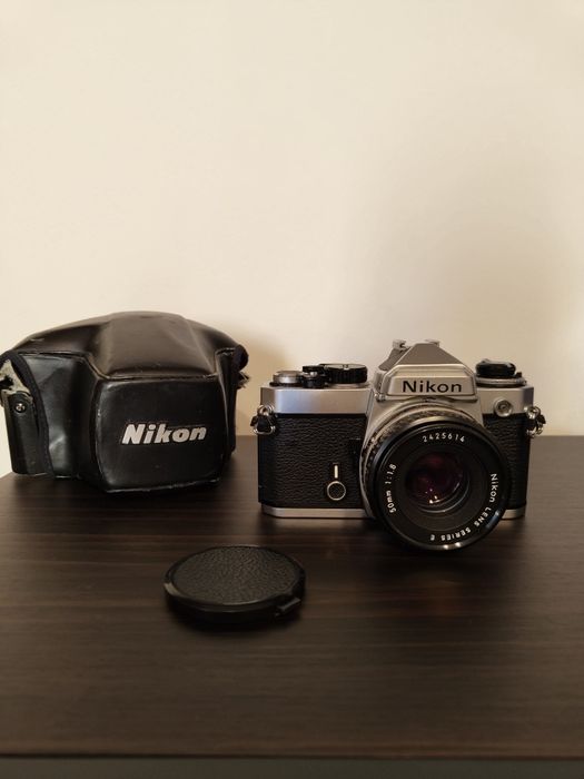 Aparat analogowy Nikon FE + 50mm 1.8