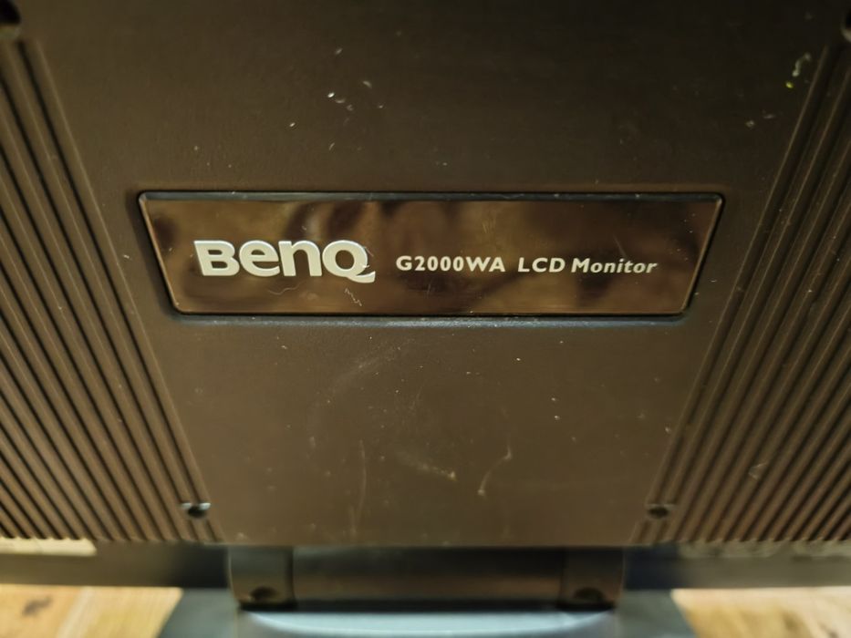 Монитор BenQ g2000wa