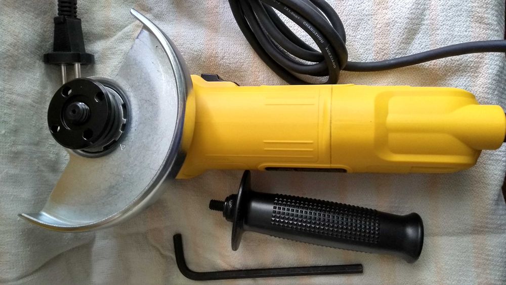 DeWALT DWE4157 Кутова Шліфмашина Болгарка НОВА!