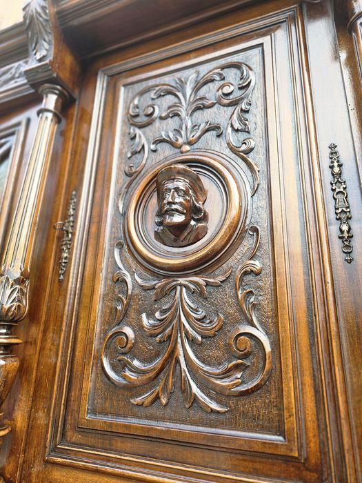 Kredens eklektyczny secesja figularny #2130 Stylowy Węgrów