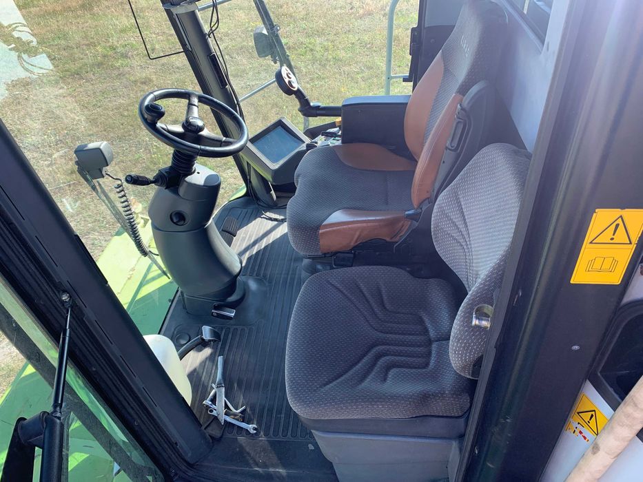 Claas Lexion 570 комбайн зерновий