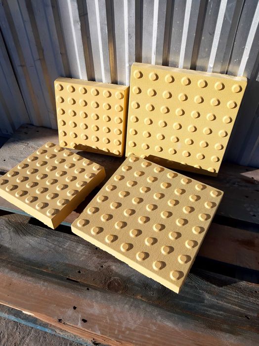 Антипаркувальні півкулі.Парапети бетонні.Тактильна плитка.Водозливи ...