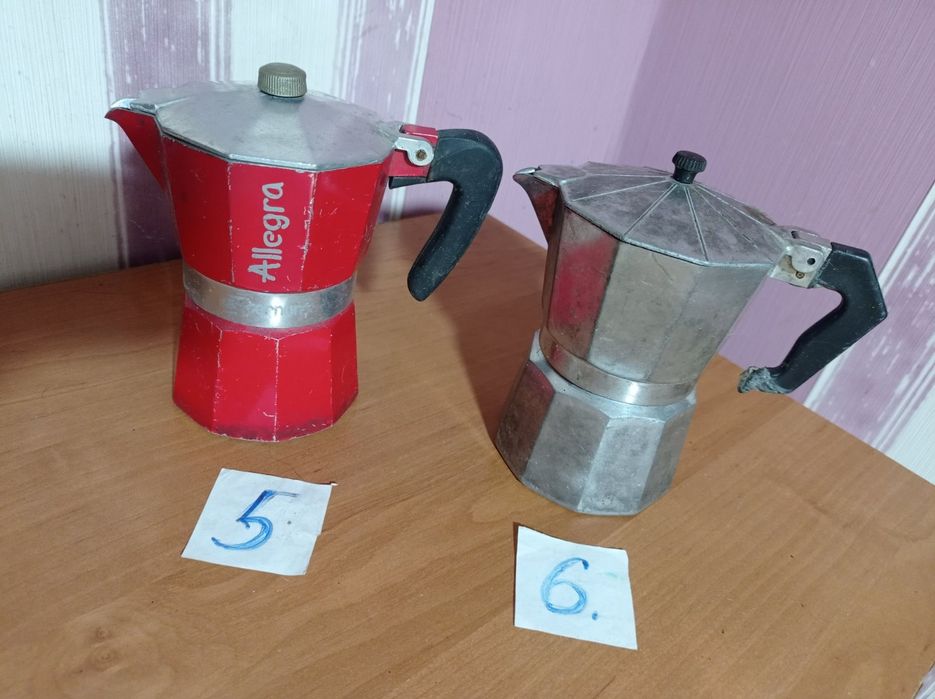 Кавоварка гейзерна. Кофеварка. Фляга.
