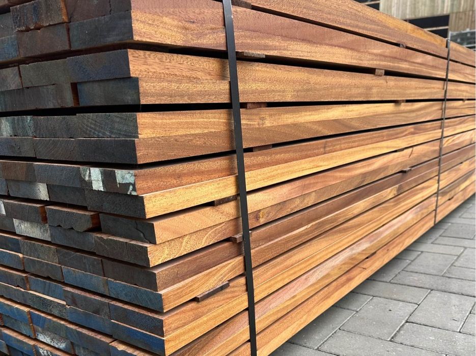 Deski z drewna egzotycznego okan