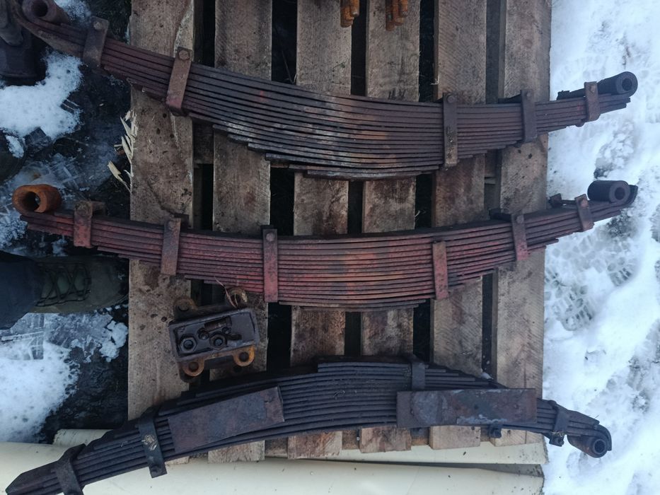 Продам Ресори,тракторного причепа 2ПТС4