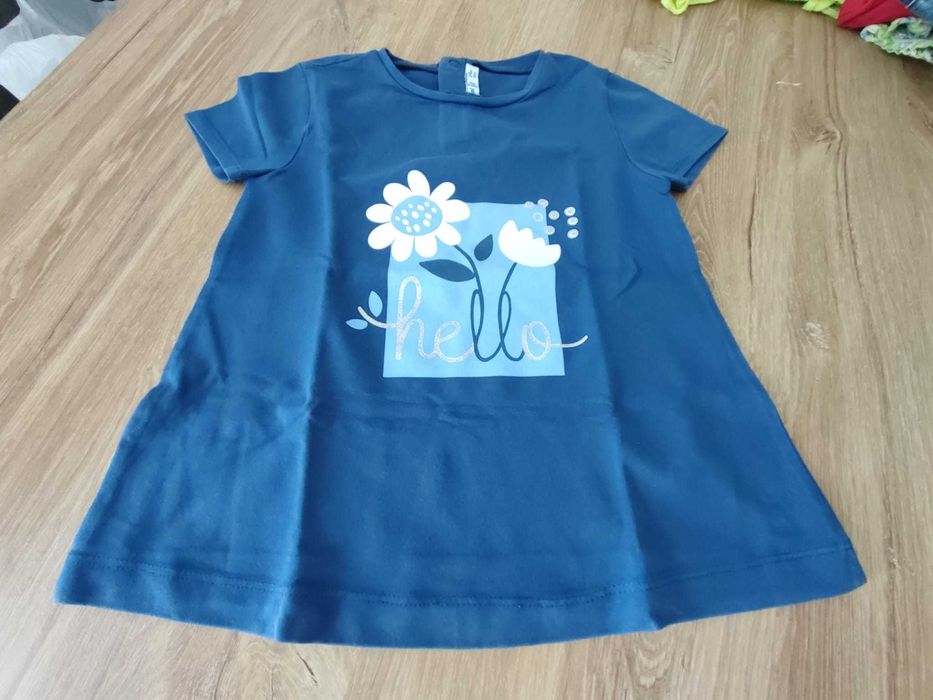 T-shirt primaveril para menina