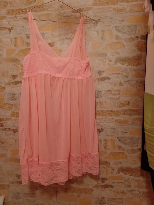 (44/XXL) Ekskluzywna, Zmysłowa halka pod sukienkę z Londynu