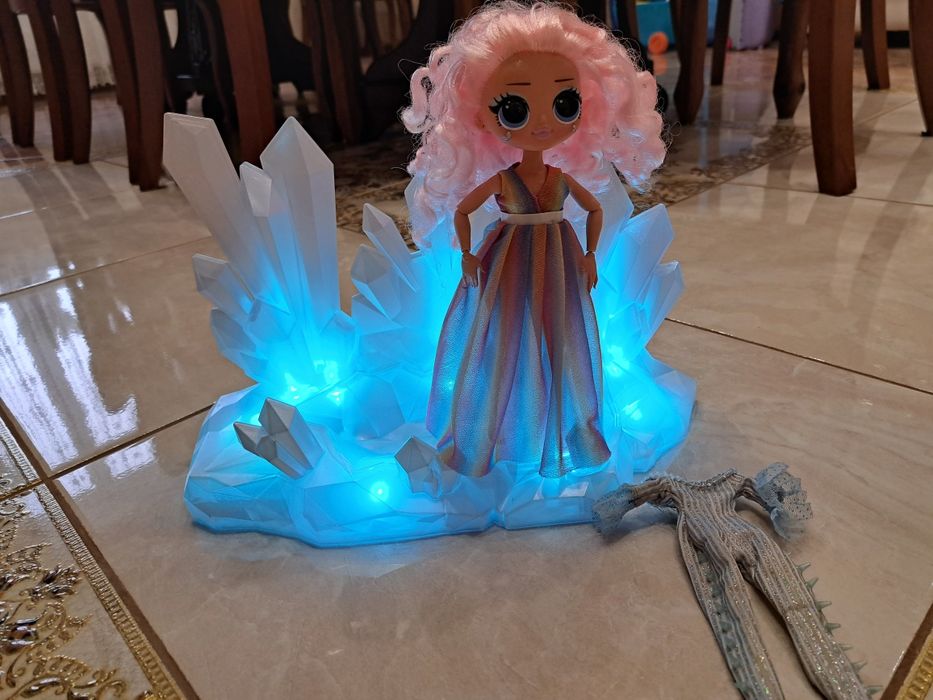 Лялька Lol з кристалом який світиться