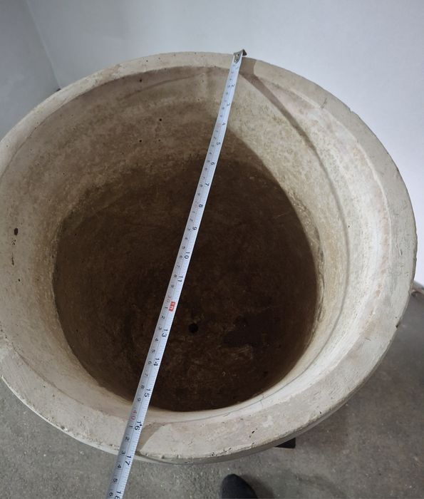 Vaso grande em cimento