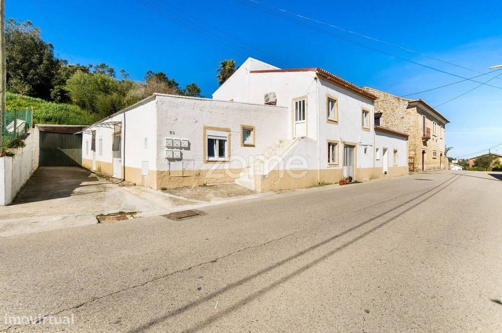 Moradia e Terreno Urbanizável em Coimbra