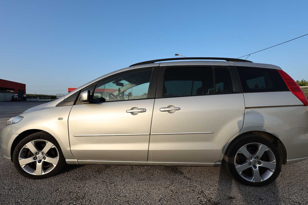 Mazda 5 - 7 Lugares – Em Excelente Estado