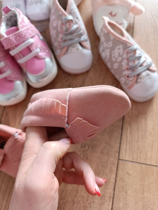 Niechodki buciki niemowlęce