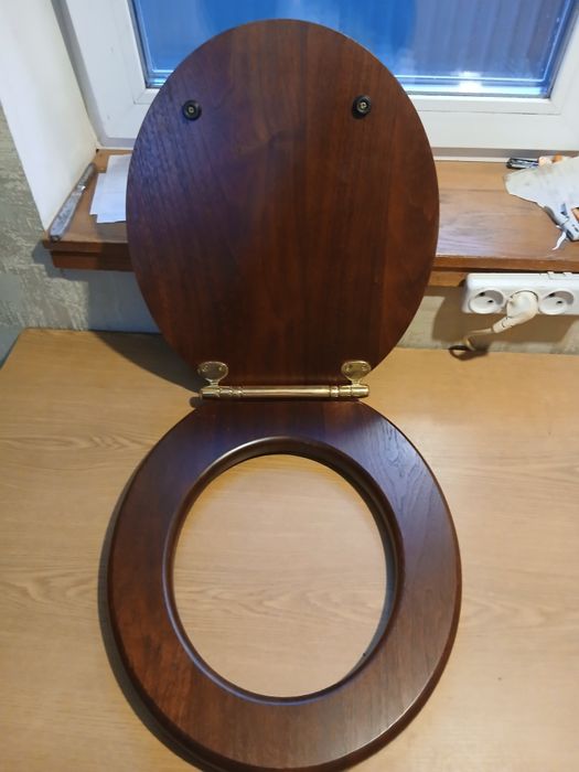 Сиденье деревянное