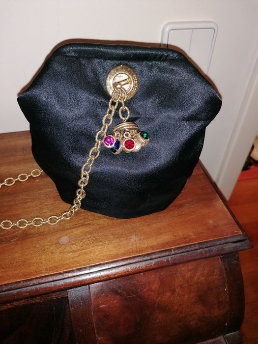 Linda bolsa de toilette Moschino