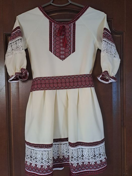 Вишиванка плаття на дівчинку