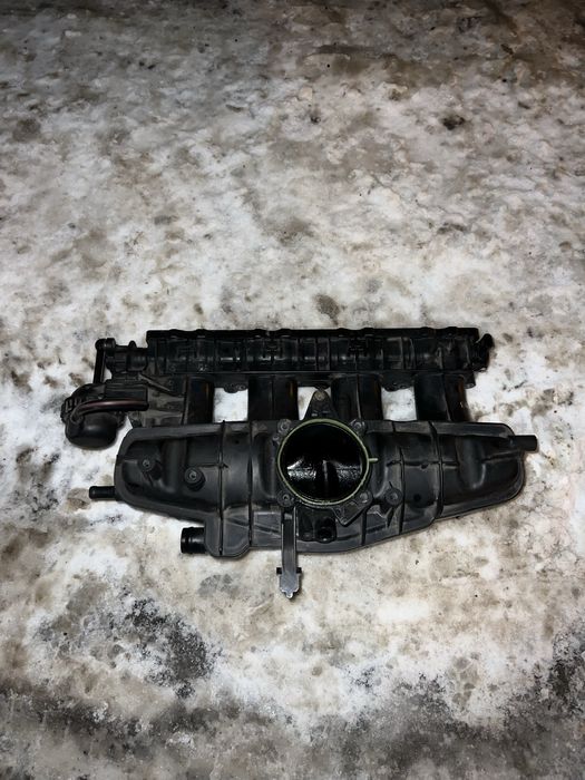 Колектор 2.0 tsi