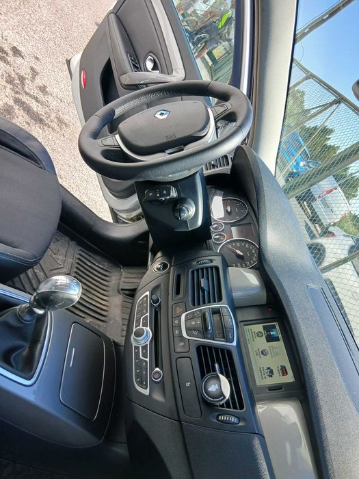 Renault Laguna III Grandtour 2.0dCi 150cv 4Control 2011
