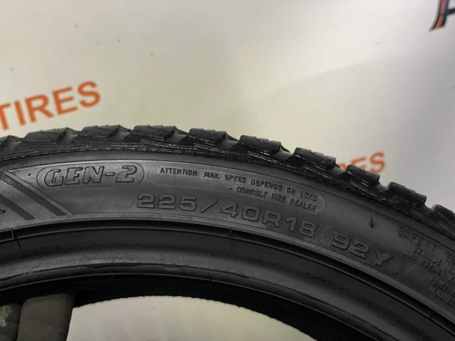 Продам пару всесезонних шин GoodYear 225/40 R18 225*40 R18 20001847