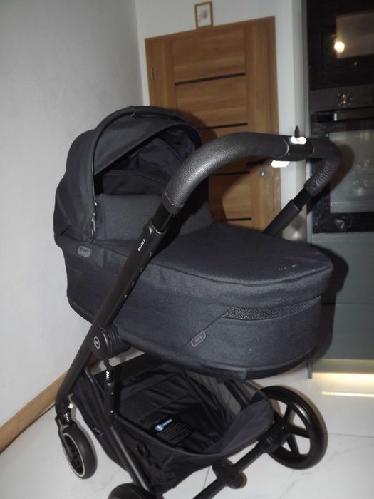 Cybex Balios s lux 2.0 Moon Black Fotelik z baza isofix Cybex lub avionaut