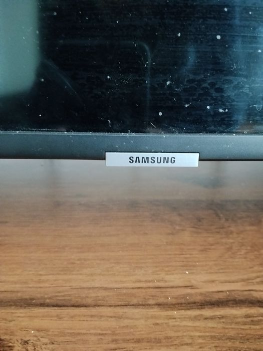 Продам телевизор Samsung 55 диагональ.На запчасти.
