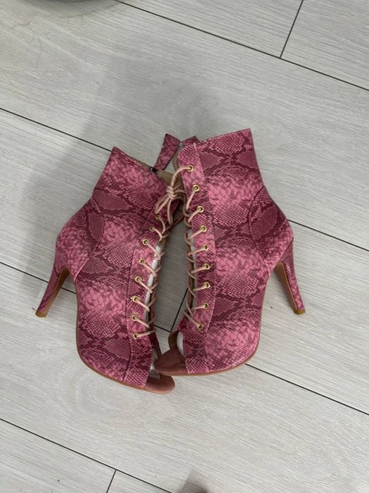 High heels snake pink 39 розмір