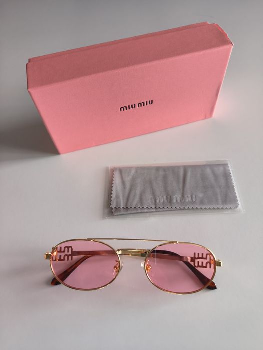 Śliczne różowe okulary Miu Miu super stan