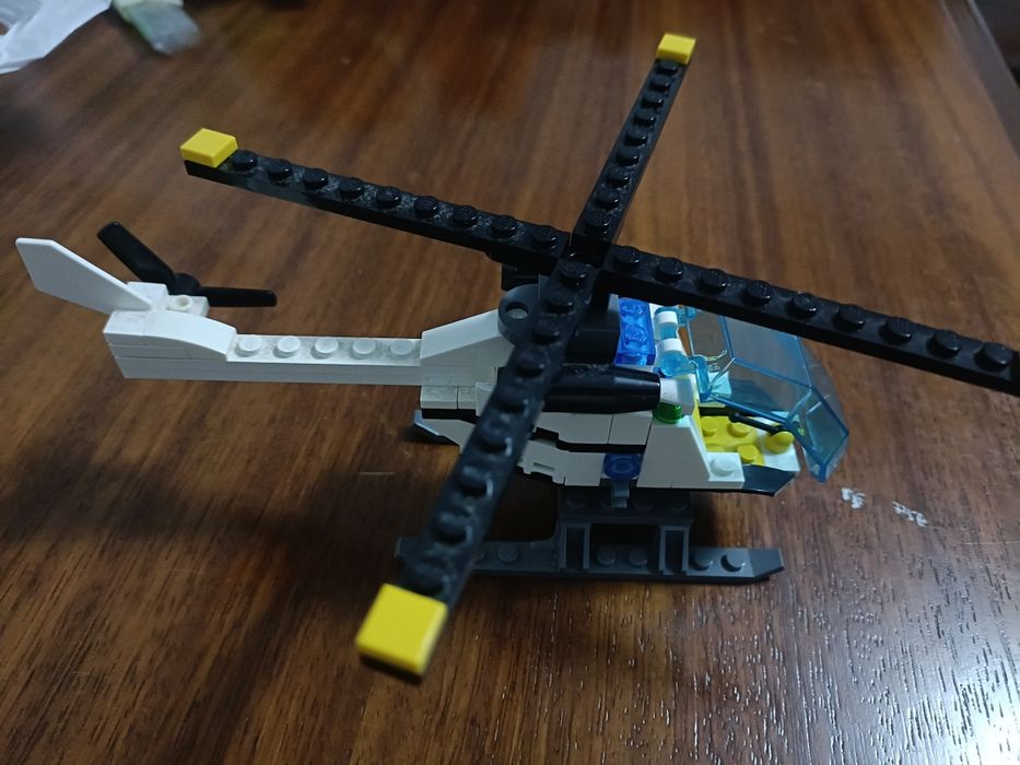 Lego helicóptero do pack 60131
