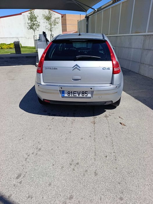 Citroen C4 em bom estado