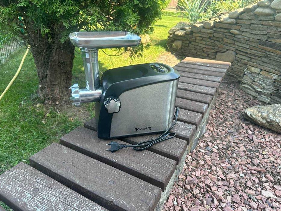 ‼️ Профессиональная электромясорубка мясорубка 3800W с соковыжималкой.