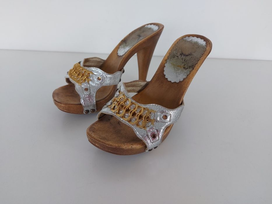 Buty klapki skórzane Mario Bolucci w rozmiarze 35