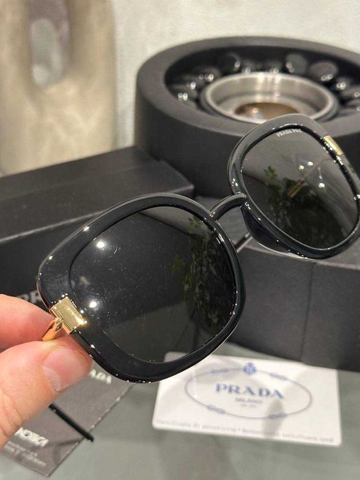 Сонцезахисні окуляри PRADA PR 04WS 05M3D0 53 мм прада чорні