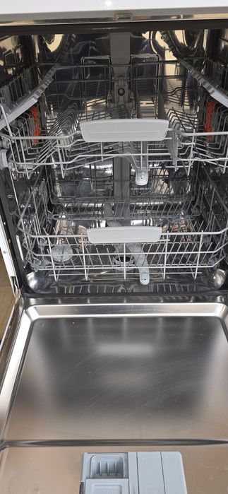 Máquina de lavar loiça Ariston Hotpoint