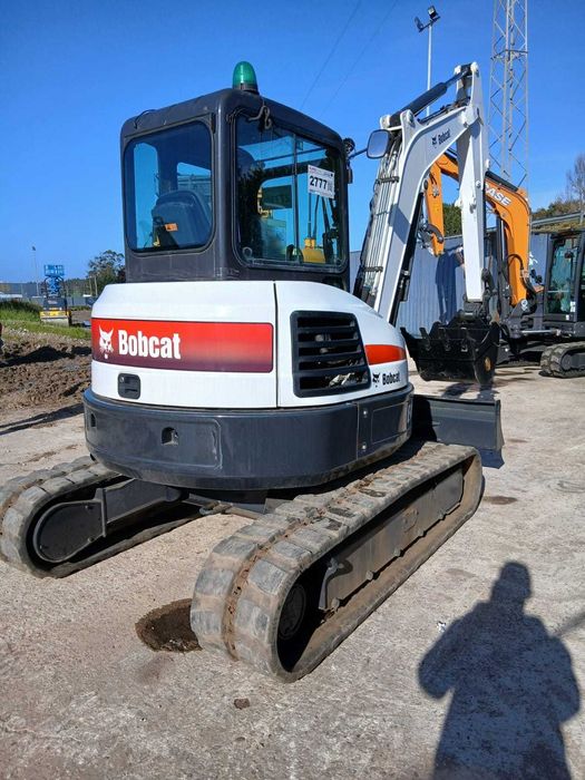 MINI ESCAVADORA BOBCAT 4.5 T