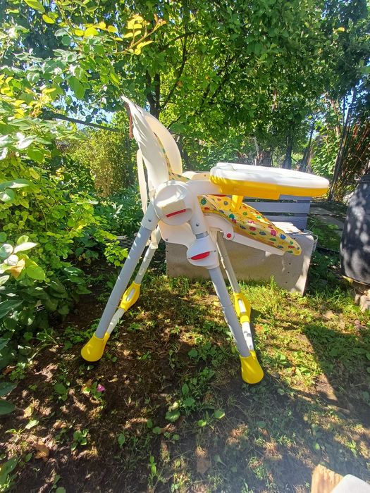 Дитяче крісло для годування дітей