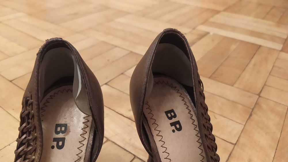 Buty na obcasie ładne