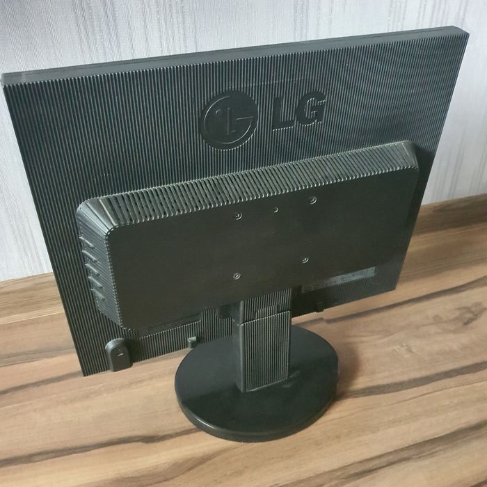 Монітор LG Flatron L1953S