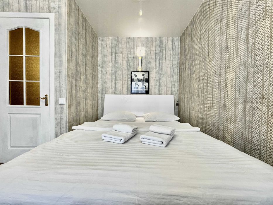 ApartPoltavaШикарна студія італійський стиль,ЦЕНТР. чек, ПОДОБОВО