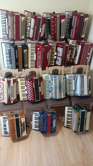 Akordeony różnego modelu