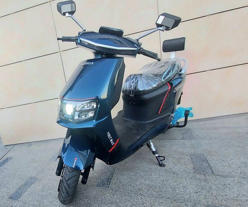 НОВЫЕ электро скутеры 2000 Ватт с батареей 28 а/ч!  VOLT MAX 2025 год!