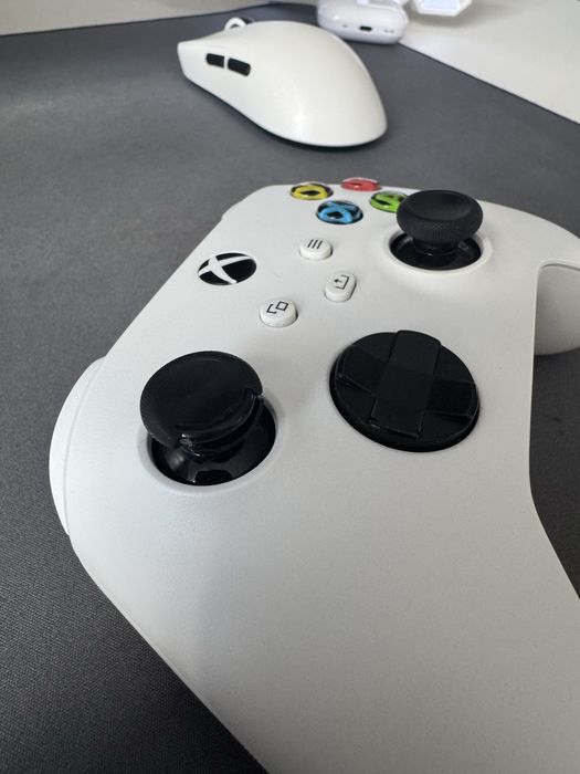 Xbox series s хорошее состояние