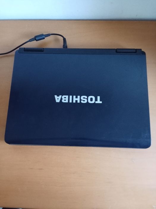 Toshiba L40-130 2GB Ram 464 Gb HDD