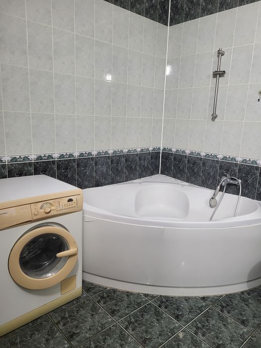 Продам частину будинку в центрі